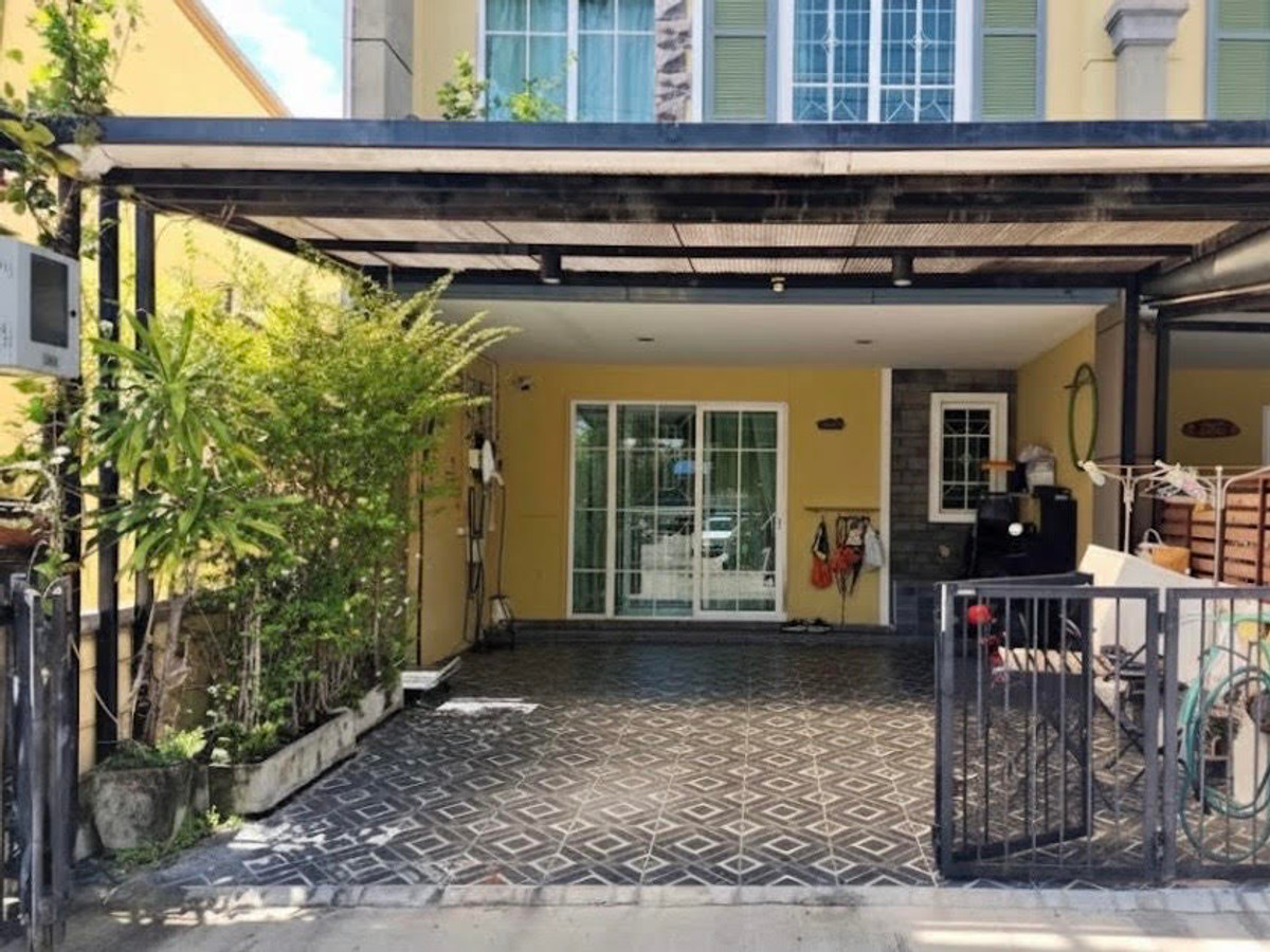 ขายทาวน์โฮมลาดกระบัง สุวรรณภูมิ : โกลเด้น ทาวน์ อ่อนนุช - พัฒนาการ / 4 ห้องนอน (ขาย), Golden Town Onnut - Pattanakarn / 4 Bedrooms (FOR SALE) BZD032