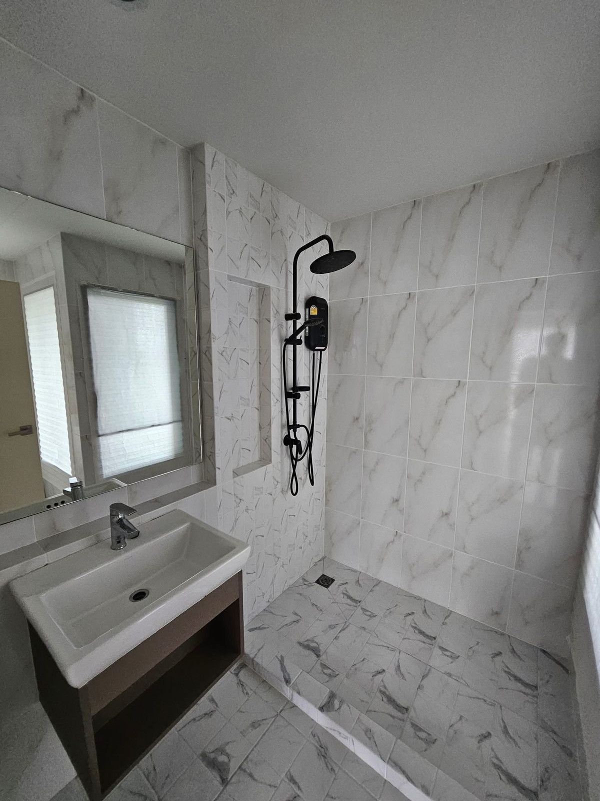 ให้เช่าทาวน์โฮมอ่อนนุช อุดมสุข : ทาวน์เฮ้าส์ให้เช่า ✨ Baan Klang Mueng Sukhumvit-Onnut ✨ 3 ห้องนอน 3 ห้องน้ำ เฟอร์นิเจอร์ และ เครื่องใช้ไฟฟ้าครบ 