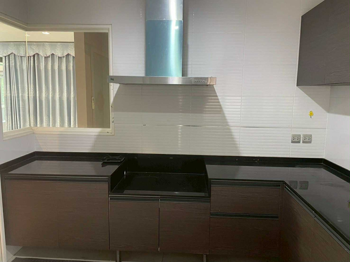 For SaleHouseBangna, Bearing, Lasalle : 122.8 sq m, 4 bedrooms, 5 bathrooms, 2-story detached house, Manthana 2, Bangna Km 7.