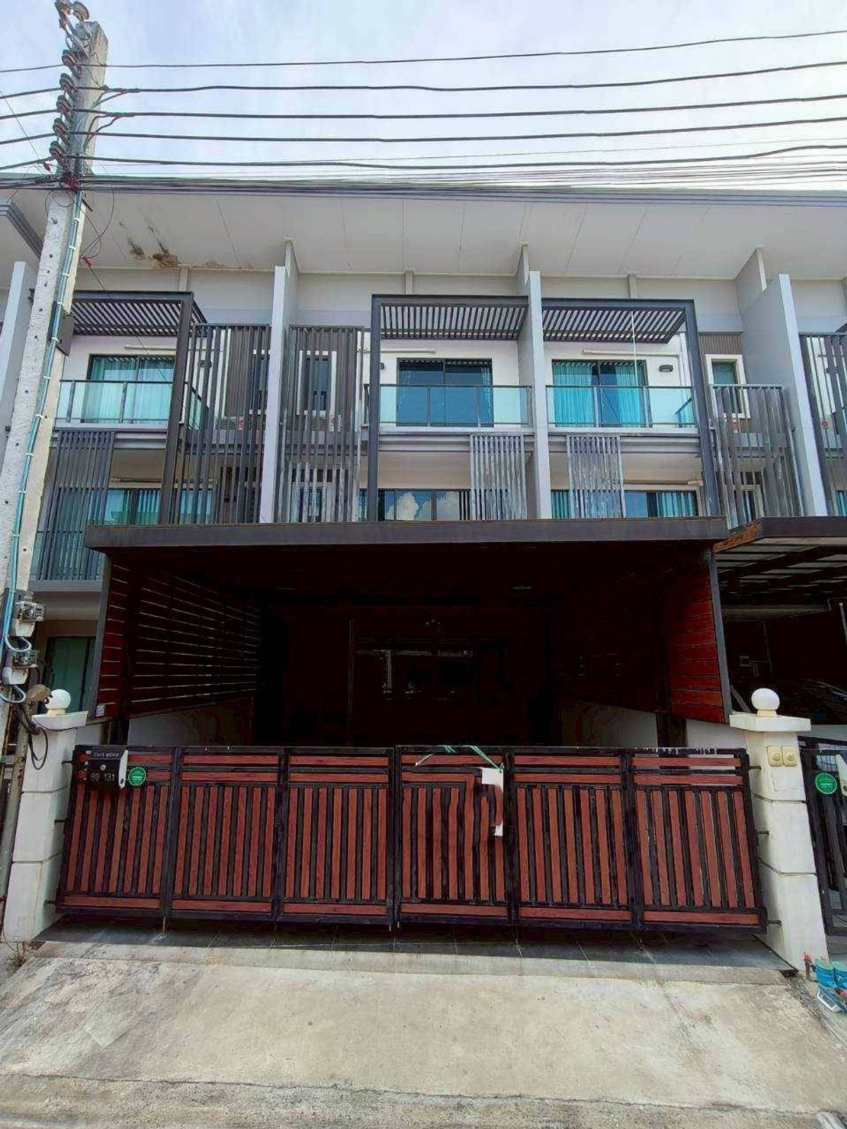 ให้เช่าทาวน์โฮมนนทบุรี บางใหญ่ บางบัวทอง : A9221068 ให้เช่า ทาวน์โฮม 3 ชั้น Town Avenue Merge (รัตนาธิเบศร์) เนื้อที่ 21 ตารางวา