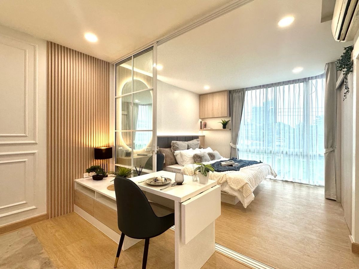 For SaleCondoPattanakan, Srinakarin : Urgent sale ✨ The IRIS Rama 9 - Srinakarin ✨ Fully furnished, near MRT Lam Sali Intersection and Airport Rail Link Hua Mak