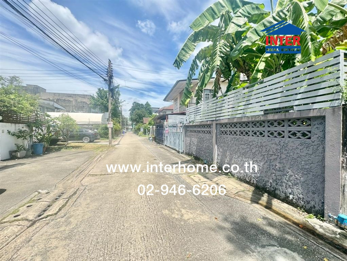 บ้านเดี่ยว 2 ชั้น 50 ตร.ว. บ้านเดี่ยว ซอยรามอินทรา40 แยก23 ถนนรามอินทรา ถนนนวลจันทร์ เขตบึงกุ่ม กรุงเทพมหานคร Loading...