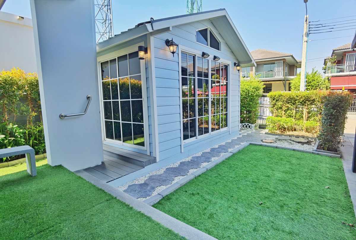 Single house for sale, Saransiri, Chaiyaphruek-Chaengwattana, project beginning, 5 years old, fully renovated, with guest house | Close to expressway and BTS | Only 6.5 million Loading...