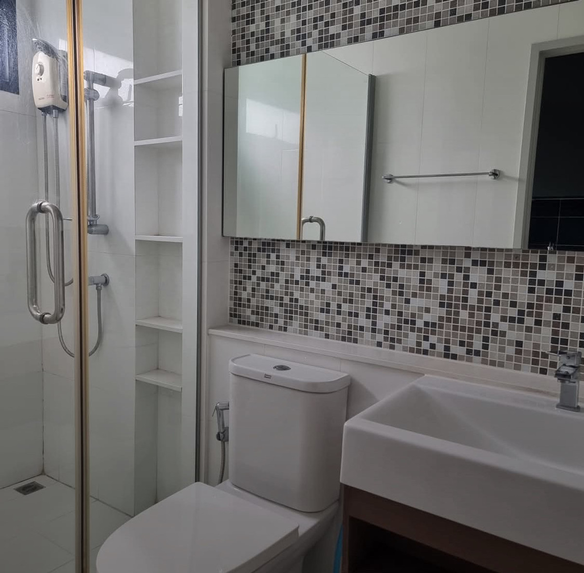 For SaleCondoBangna, Bearing, Lasalle : Urgent sale 📍 Aspen Lasalle 📍 Fully furnished and equipped, near MRT Sri Lasalle