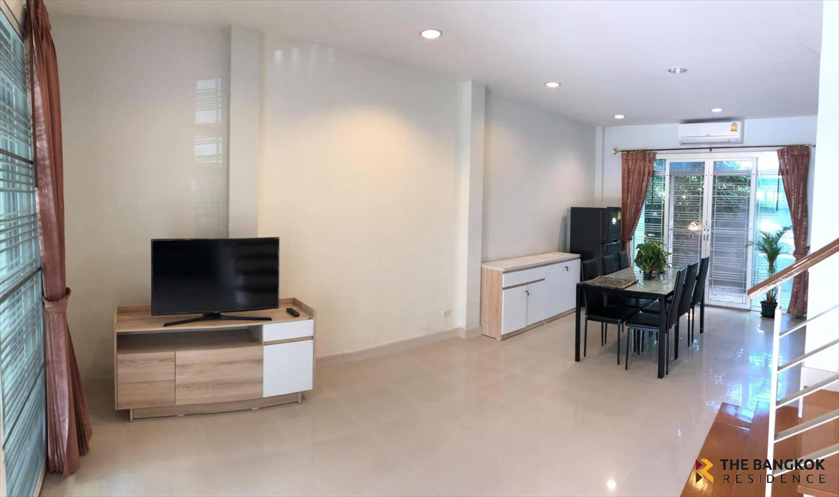 For SaleTownhomeThaphra, Talat Phlu, Wutthakat : 🏠 3-Storey Townhome, Baan Klang Muang Sathorn–Taksin 1 in the heart of Sathorn–Taksin area, near BTS Wutthakat