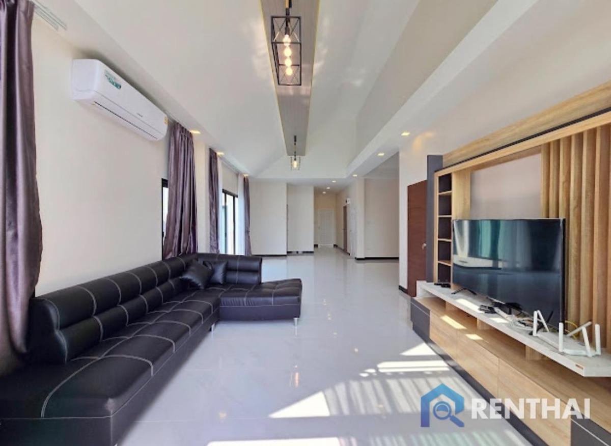 ขายพัทยา บางแสน ชลบุรี สัตหีบ : ขาย บ้านพูลวิลล่า สไตล์นอร์ดิก พื้นที่เยอะ  เพดานสูง อยู่สบาย