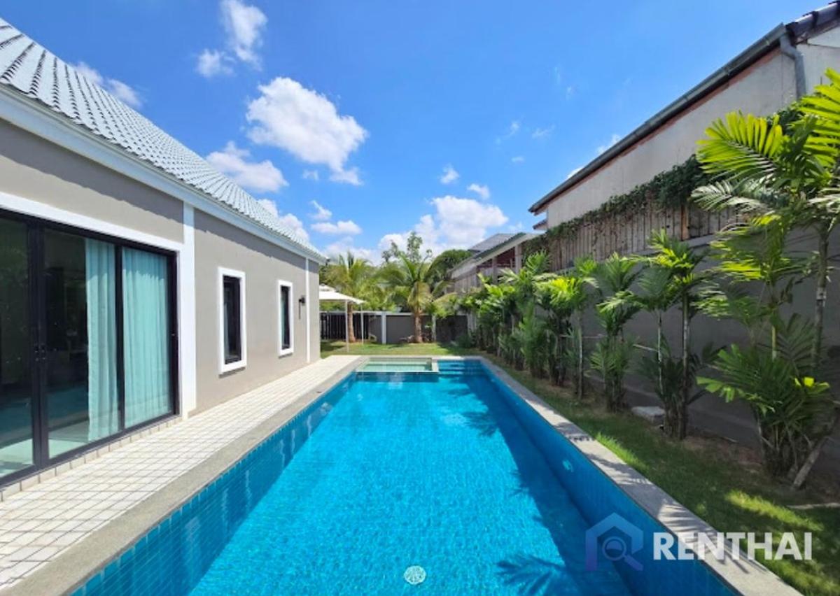 ขายพัทยา บางแสน ชลบุรี สัตหีบ : ขาย บ้านพูลวิลล่า สไตล์นอร์ดิก พื้นที่เยอะ  เพดานสูง อยู่สบาย