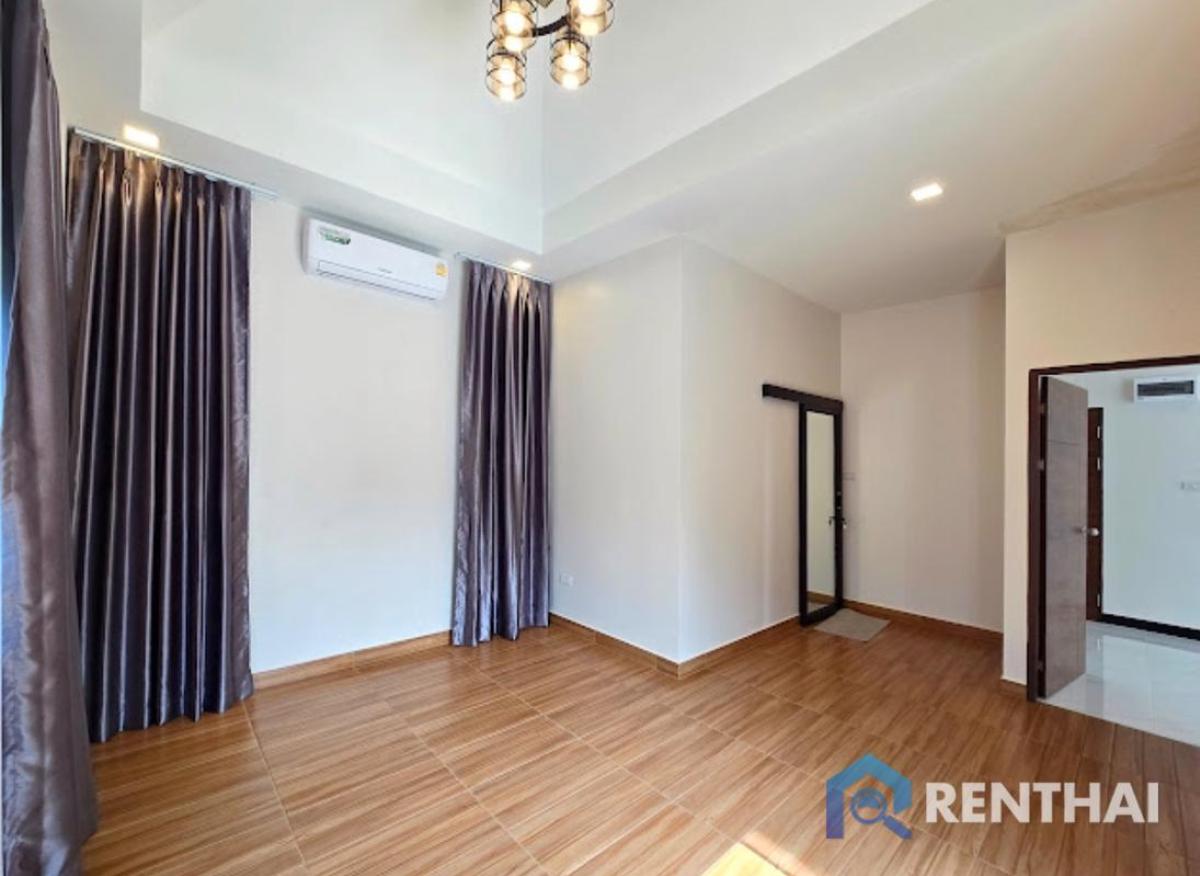 ขายพัทยา บางแสน ชลบุรี สัตหีบ : ขาย บ้านพูลวิลล่า สไตล์นอร์ดิก พื้นที่เยอะ  เพดานสูง อยู่สบาย