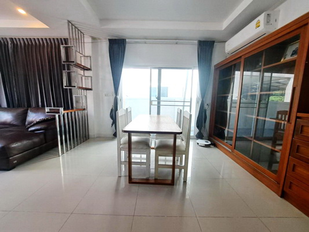 FOR RENT SUPALAI GARDEN VILLE NEW KRUNGTHEPKREETHA - MOTORWAY / 4 bedrooms 3 bathrooms / 58 Sqw. 200 Sqm. **48,000** CLOSE TO SUVARNABHUMI AIRPORT Loading...