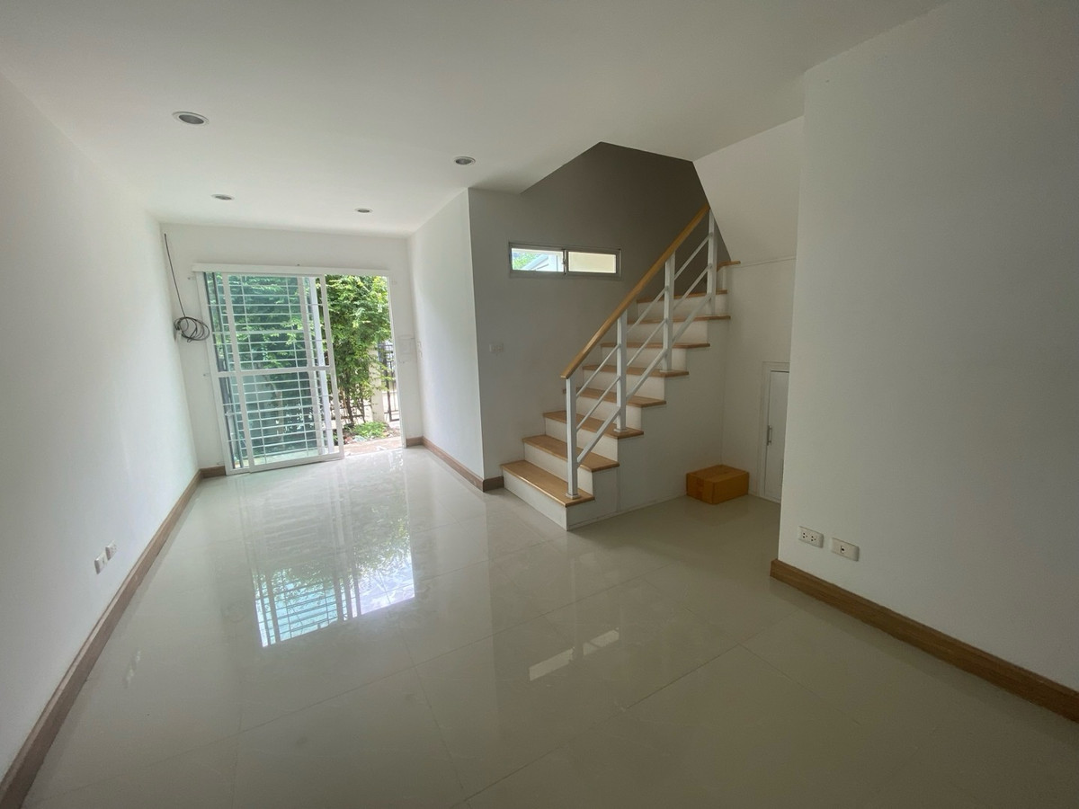 ขายทาวน์โฮม 2 ชั้น พฤกษาทาวน์เน็กซ์  ปิ่นเกล้า-พุทธมณฑล สาย4🏡📌 Line OA : @ladysai  Loading...