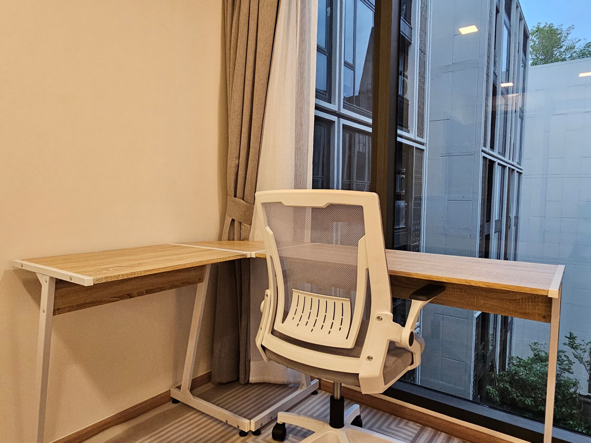 For SaleCondoSiam Paragon ,Chulalongkorn,Samyan : The Nest Chula Samyan【𝐒𝐄𝐋𝐋 & 𝐑𝐄𝐍𝐓】🔥This room is decorated in a soothing Muji style, using warm tones throughout the room, complete with built-in furniture.🔥  Contact Line ID: @hacondo