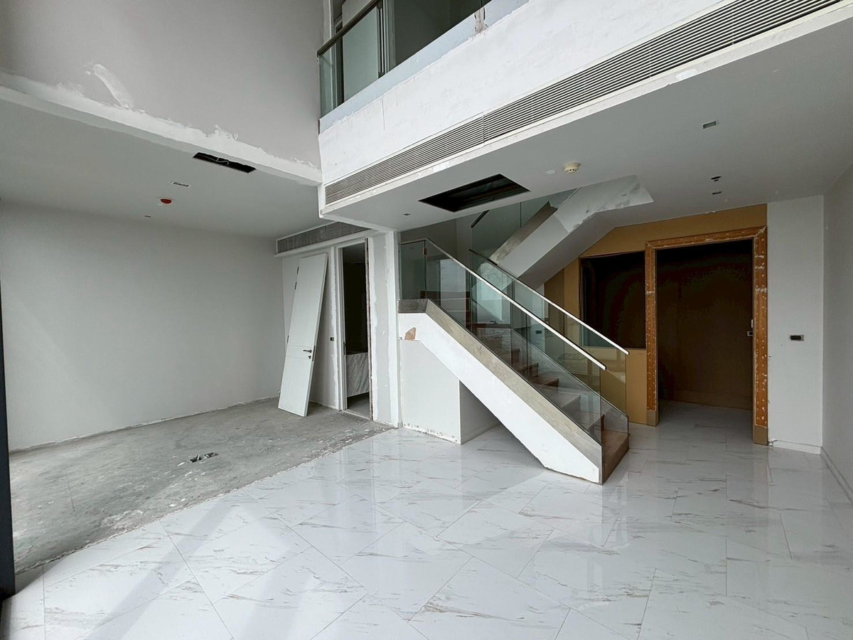 For SaleCondoRama3 (Riverside),Satupadit : Canapaya Residence sells in a Bare Shell style with a view of the Chao Phraya River. Many special gifts If interested in making an appointment to view urgently, please call.