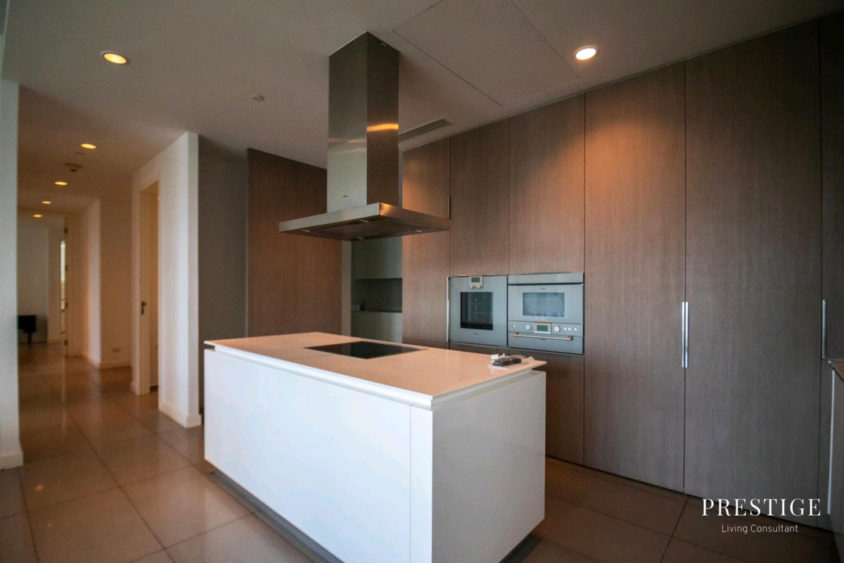 For RentCondoWitthayu, Chidlom, Langsuan, Ploenchit : 📌For RENT | 185 Rajadamri - 3BR (225 sqm) 240,000 THB