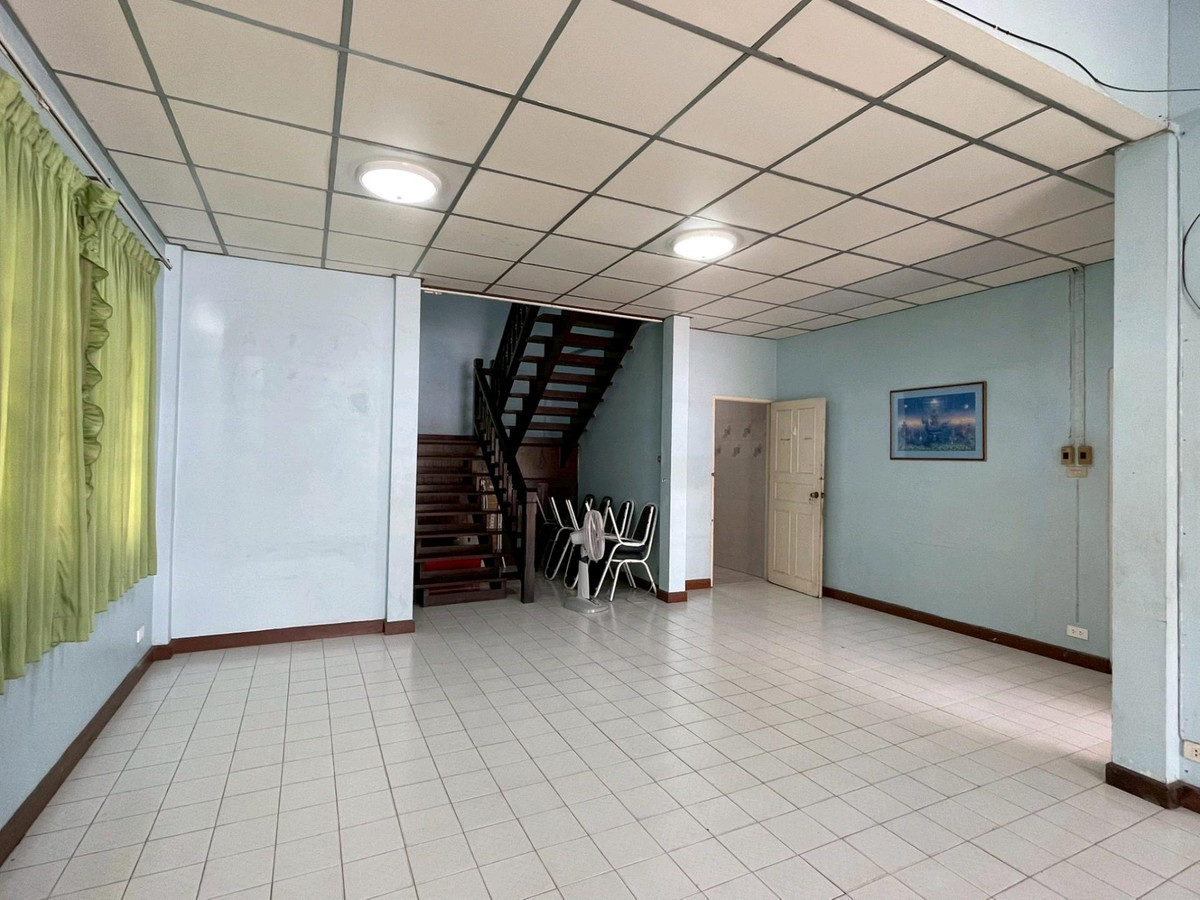 ให้เช่าบ้านบางซื่อ วงศ์สว่าง เตาปูน : 🔥❤️ ให้เช่า : บ้านเดี่ยว 2 ชั้น หมู่บ้านประชาชื่น(4 ห้องนอน, 3 ห้องน้ำ) ⛳️สถานที่ตั้ง: หมู่บ้านประชาชื่น ซ.13 ถ.สามัคคี ต.บางตลาด อ.ปากเกร็ด จ.นนทบุรี 11120💚Tel/Line : 085 484 8586 Ag.🔥ค่าเช่า 28,000 บาท/เดือน สัญญาเช่า 1 ปี (มัดจำ 2 เดือน,ล่วงหน้า1