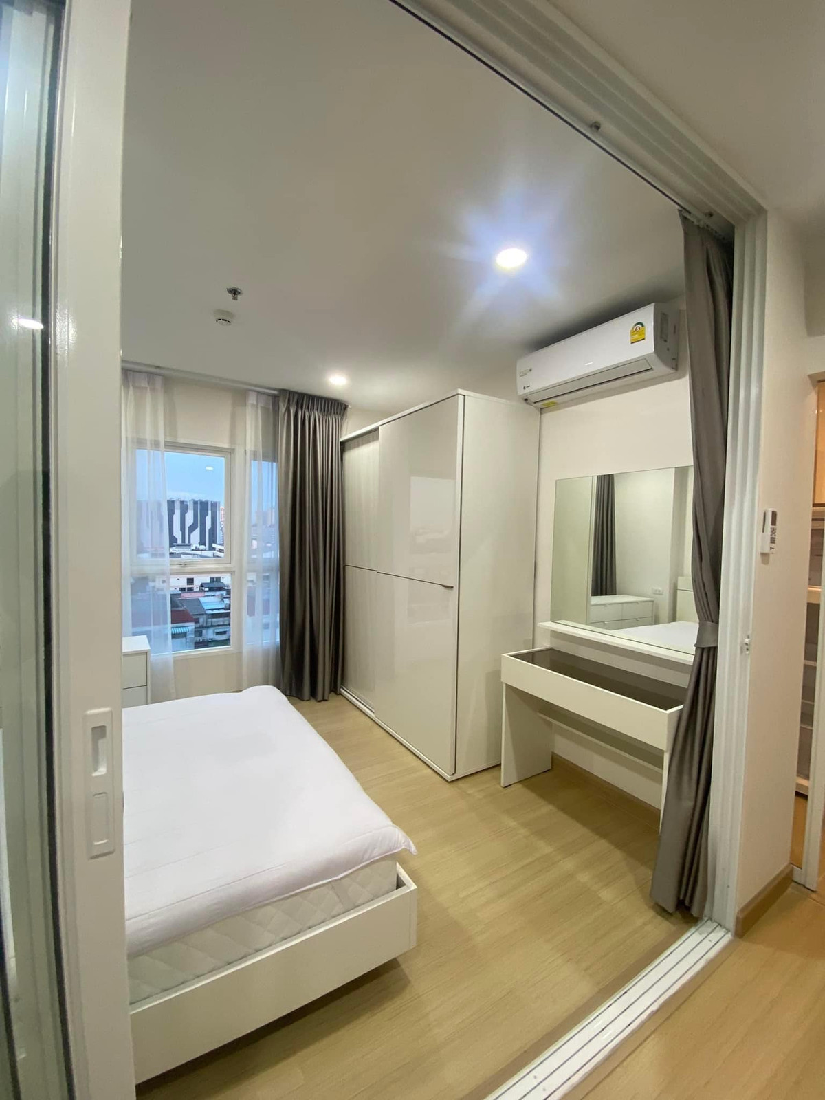 PFD-07353 ให้เช่าคอนโดศุภาลัย เวอเรนด้า รามคำแหง (Supalai Veranda Ramkhamhaeng) 🍁นัดชมห้องด่วน 🟥LINE : @propertybkk1 Loading...