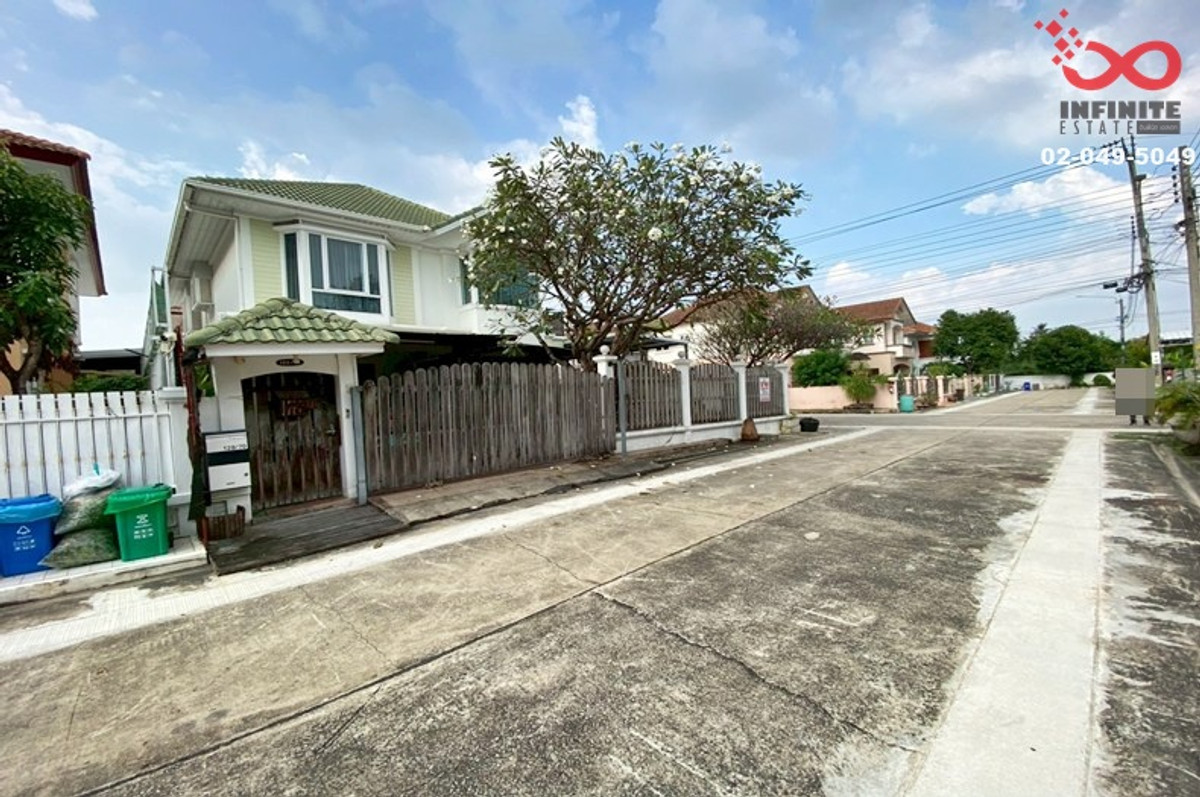 2-story house for sale, 78 sq m., Suksan 10, near The Mall Bang Khae, MRT Lak Song. Loading...