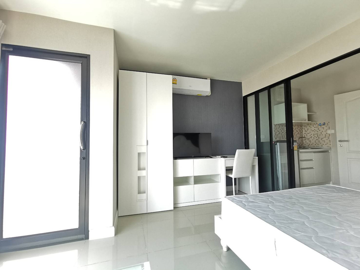 (รหัส SM1540) ขายคอนโด Casa france @ abac bangna คาซ่า ฟรานซ์ แอท เอแบค บางนา พร้อมเฟอร์ครบ แอร์ ทีวี ตู้เย็น เครื่องทำน้ำอุ่น Loading...