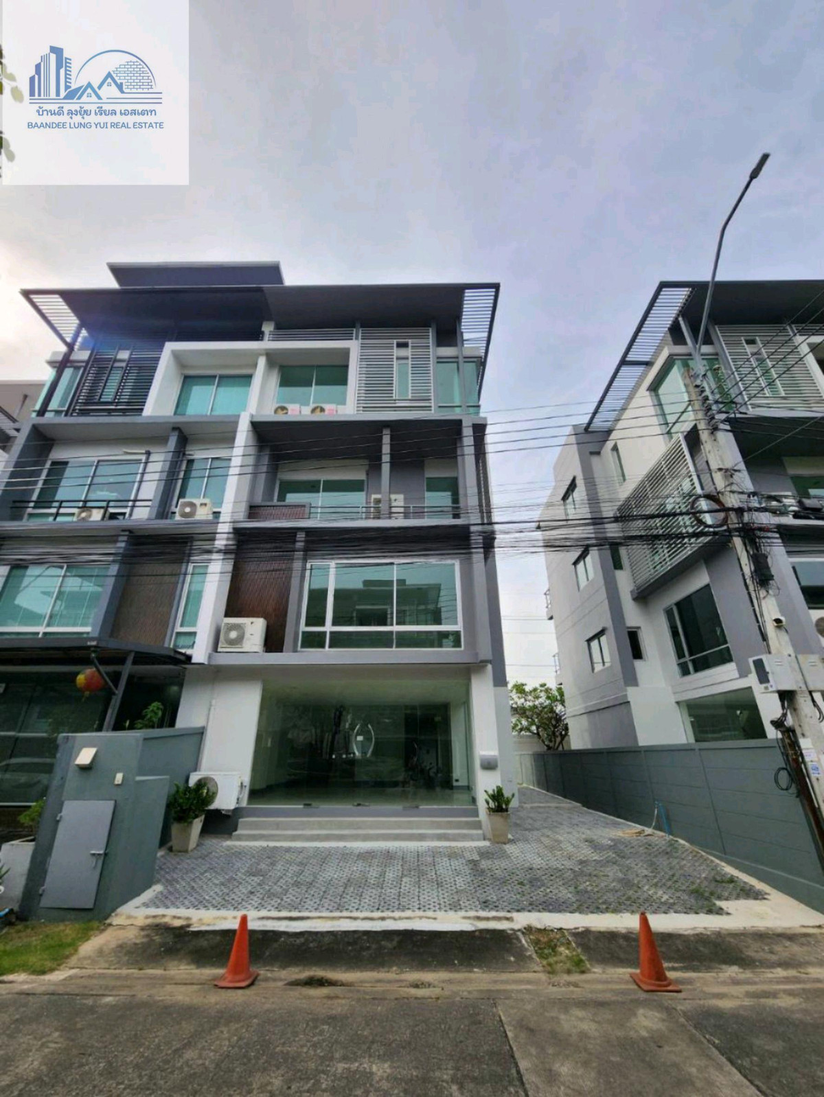 ให้เช่าโฮมออฟฟิศรัชดา ห้วยขวาง : ให้เช่า Home Office เหม่งจ๋าย-รัชดาพระราม 9 ใจกลางเมืองธุรกิจ🗽🎡🎡出租家庭办公室，位于 Mengjai-Ratchada Rama 9，商业区中心