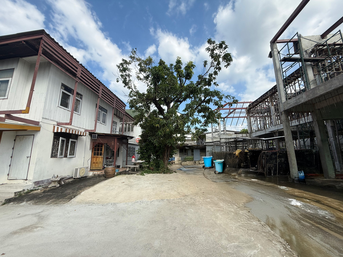 ขายที่ดินสะพานควาย จตุจักร : 🔥 ขาย 🔥 ที่ดิน อินทามระ ซอย 3 / 61 ตร.ว. E062