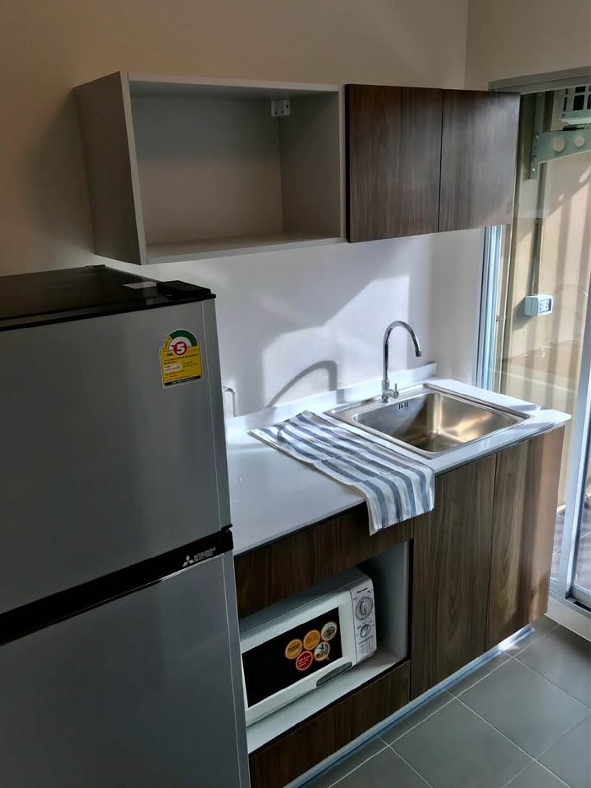 ให้เช่า  🔥 Dcondo Charan - Bangkhunnon 🔥 เฟอร์นิเจอร์และเครื่องใช้ไฟฟ้าครบ //สอบถามเพิ่มเติมที่ LineID:@thirdproperty  Loading...