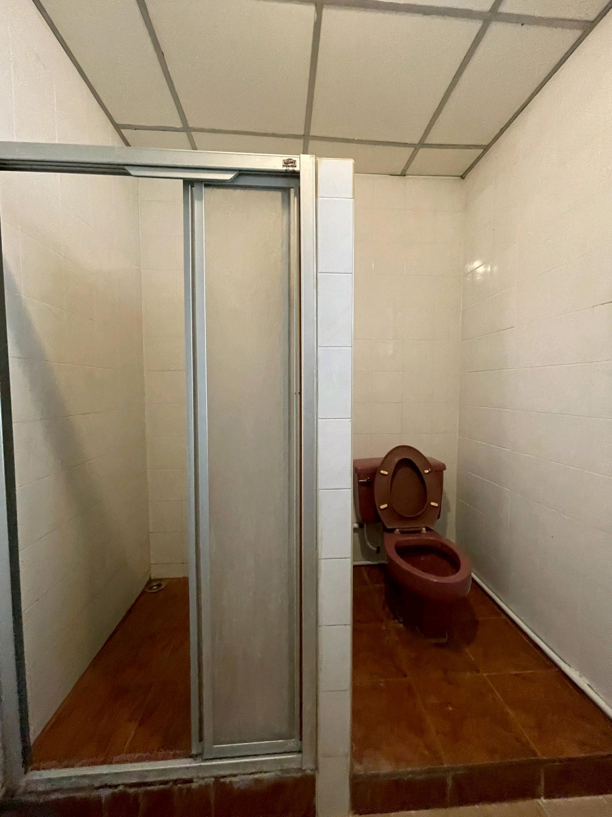 ให้เช่าบ้านบางซื่อ วงศ์สว่าง เตาปูน : 🔥❤️ ให้เช่า : บ้านเดี่ยว 2 ชั้น หมู่บ้านประชาชื่น(4 ห้องนอน, 3 ห้องน้ำ) ⛳️สถานที่ตั้ง: หมู่บ้านประชาชื่น ซ.13 ถ.สามัคคี ต.บางตลาด อ.ปากเกร็ด จ.นนทบุรี 11120💚Tel/Line : 085 484 8586 Ag.🔥ค่าเช่า 28,000 บาท/เดือน สัญญาเช่า 1 ปี (มัดจำ 2 เดือน,ล่วงหน้า1