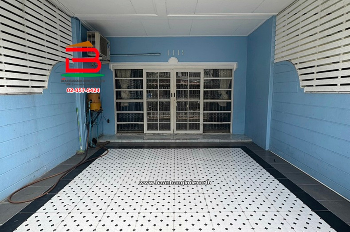 ทาวน์เฮาส์ หมู่บ้าน ซื่อตรง (ซอยพหลโยธิน 52) เนื้อที่ 18.8 ตรว. ทำเลดี ใกล้ตลาดยิ่งเจริญสะพานใหม่ ถนนพหลโยธิน แขวงคลองถนน เขตสายไหม กรุงเทพฯ Loading...