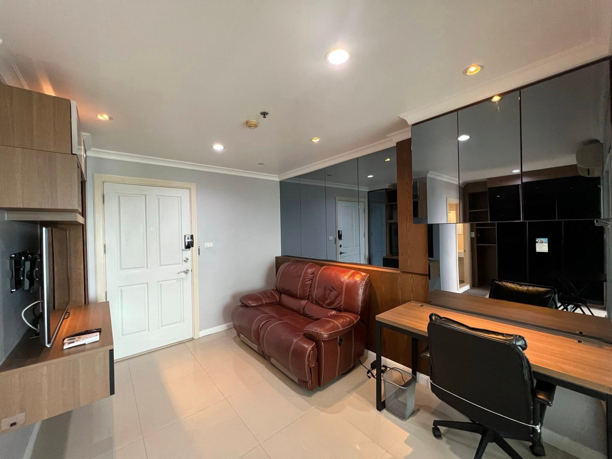 Rent Code PR525 Condo LUMPINI PLACE Rama 9 - Ratchada. Loading...