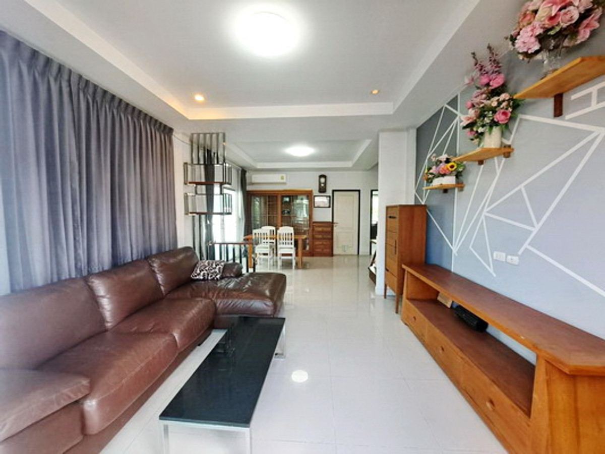 FOR RENT SUPALAI GARDEN VILLE NEW KRUNGTHEPKREETHA - MOTORWAY / 4 bedrooms 3 bathrooms / 58 Sqw. 200 Sqm. **48,000** CLOSE TO SUVARNABHUMI AIRPORT Loading...