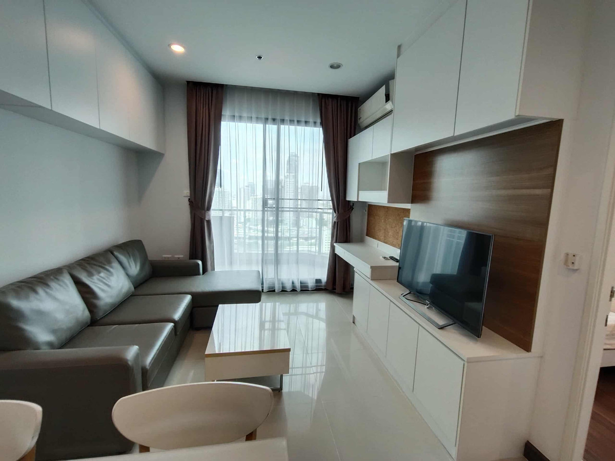 Room for rent, 1 bedroom, 1 bathroom, 50 sq m., north direction, 22K Loading...