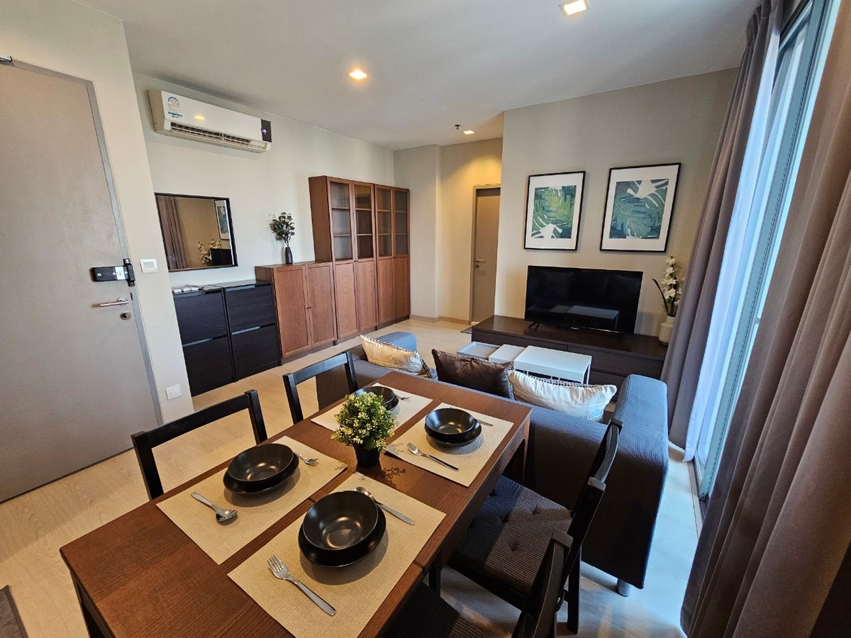 Low floor 2 bed 1 bath 45 sqm condo at Ideo Mobi Sukhumvit 81 for rent 25,000THB per month, Onnut BTS station Loading...