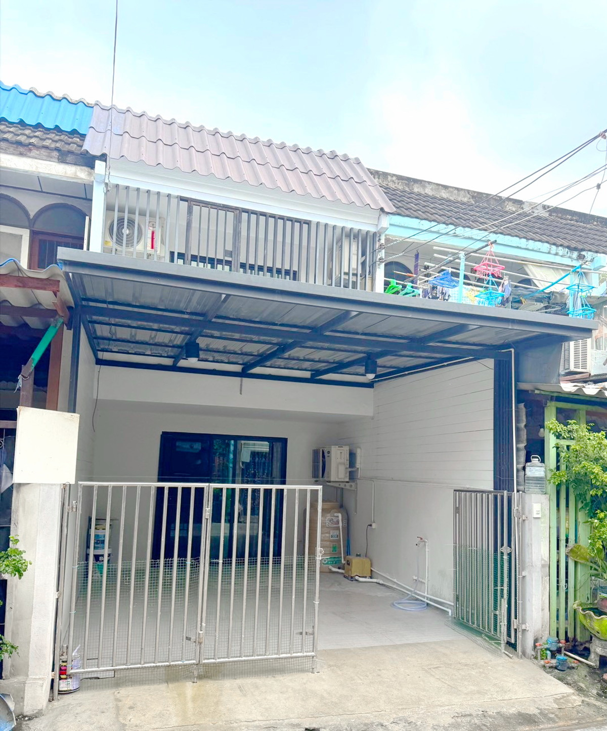 For RentTownhomeRatchadapisek, Huaikwang, Suttisan : HK0618♛Townhouse for rent, 3 bedrooms⚝Ratchada-Huai Khwang♜near MRT Huai Khwang, only 900 meters∞099-5919653,065-9423251▚Line@sureresidence