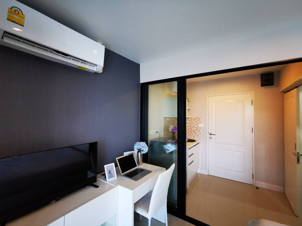 (รหัส SM1540) ขายคอนโด Casa france @ abac bangna คาซ่า ฟรานซ์ แอท เอแบค บางนา พร้อมเฟอร์ครบ แอร์ ทีวี ตู้เย็น เครื่องทำน้ำอุ่น Loading...