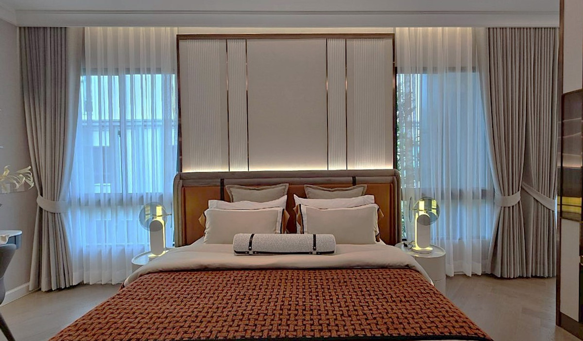 For SaleHouseSukhumvit, Asoke, Thonglor : 🏡 Newly Built 4-Storey Luxury House – Modern Design, Fully Furnished, Ready to Move In – Prime Ekkamai Location ** NO CO-AGENT ** 