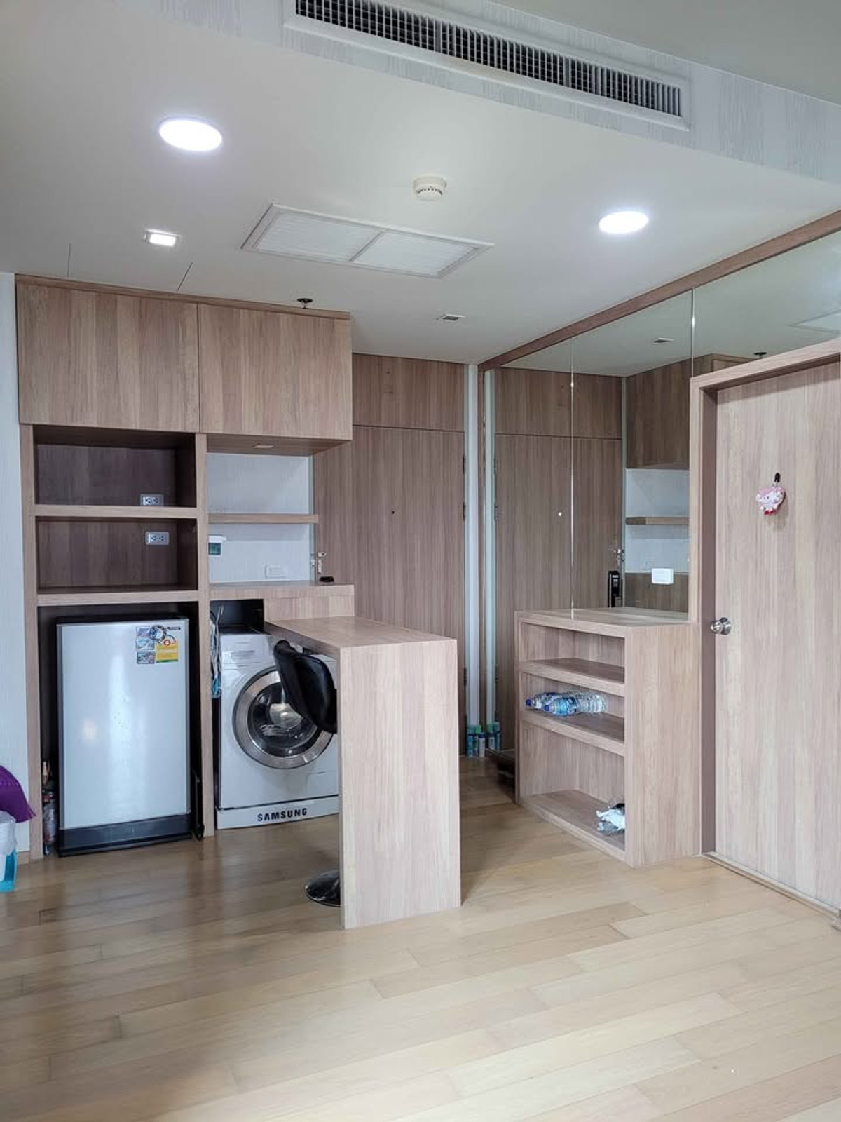 ให้เช่าคอนโดราชเทวี พญาไท : Noble Revent【𝐒𝐄𝐋𝐋 & 𝐑𝐄𝐍𝐓】🔥หรูเท่ด้วยโทนเข้ม เติมคาแรกเตอร์แบบ Modern Classic🔥  ติดต่อไลน์ไอดี: @hacondo