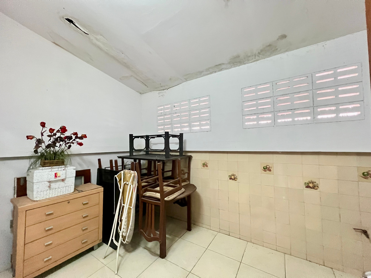 ขายทาวน์โฮมโชคชัย4 ลาดพร้าว71 : ขายทาวน์โฮม 3 ชั้น หมู่บ้านเกตุนุติเชอมีเน่ ลาดพร้าว 87 | ทำเลศักยภาพ ใจกลางลาดพร้าว เดินทางสะดวก ใกล้สิ่งอำนวยความสะดวกครบ