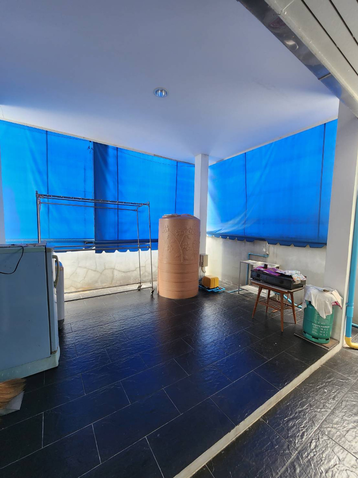 For SaleHouseOnnut, Udomsuk : 3-story detached house for sale, 4 bedrooms, 4 bathrooms, 1 maid's room, near BTS Punnawithi in Muang Thong Village 4, Sukhumvit 101.