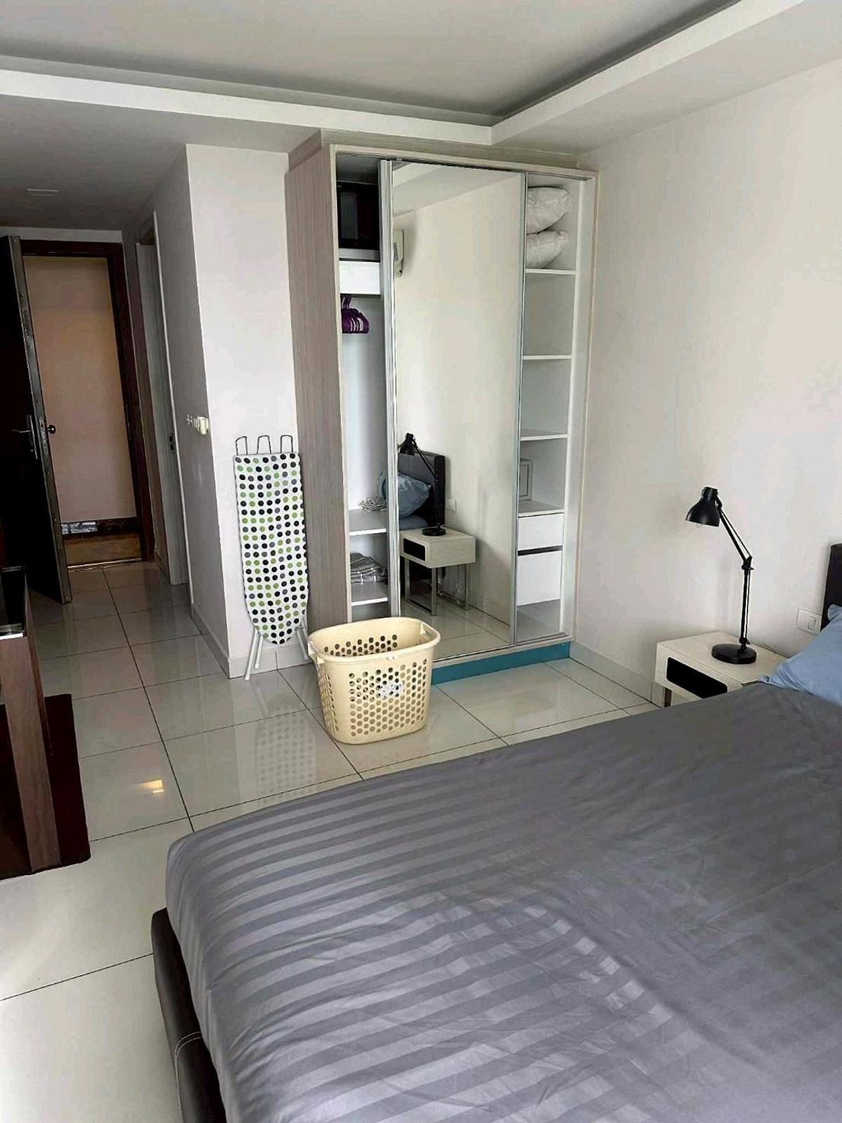 คอนโดพัทยา บางแสน ชลบุรี สัตหีบ : ขาย​ และ ​ให้เช่า​ คอนโด​ ลากูน่า เบย์ 2 พัทยา ราคาถูก
