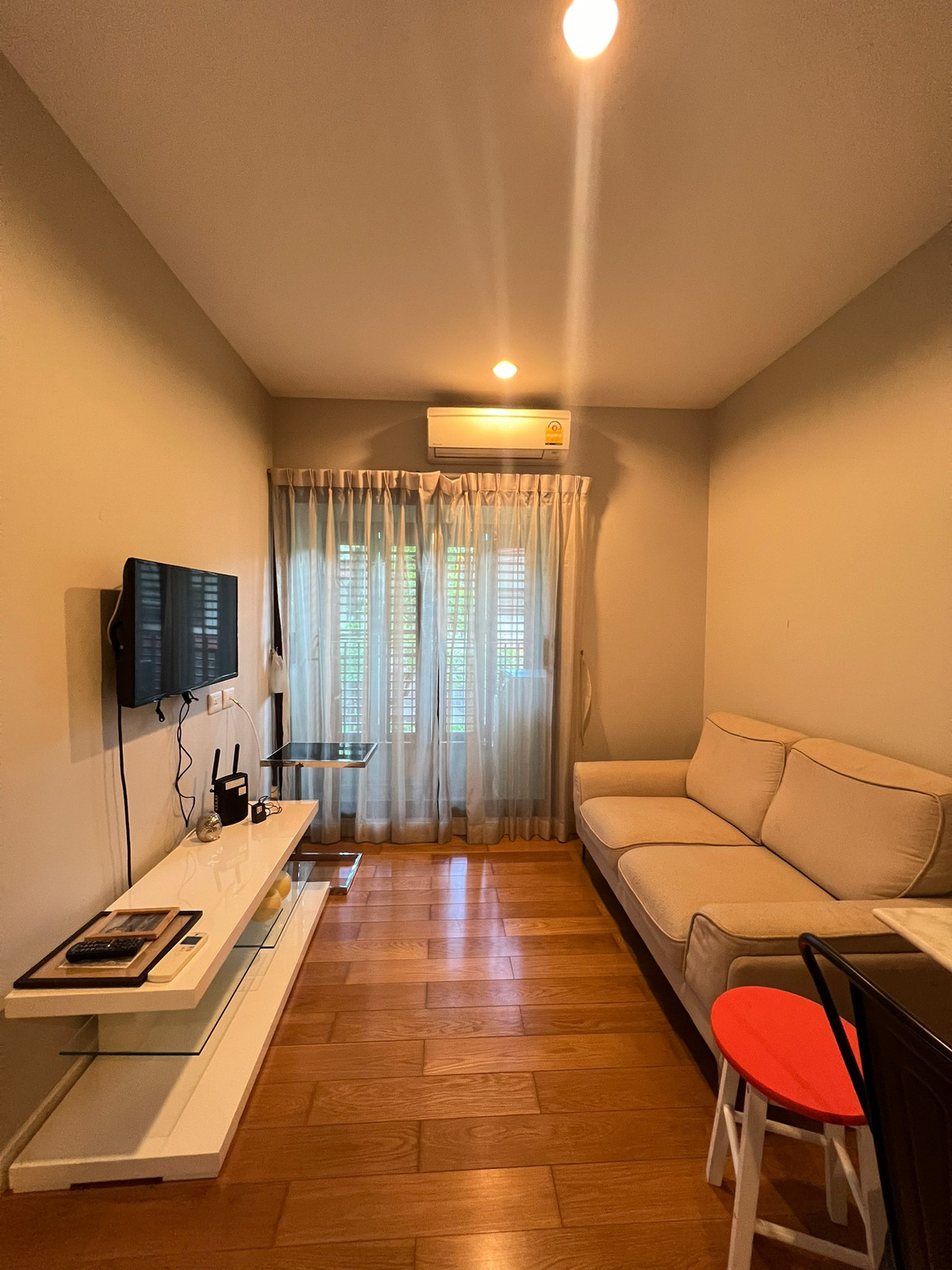 ให้เช่าคอนโดสุขุมวิท อโศก ทองหล่อ : คอนโด Condolette Dwell Sukhumvit 26 ใกล้บีทีเอส พร้อมพงษ์ ให้เช่า เฟอร์ครบ เครื่องใช้ไฟฟ้าครบ 