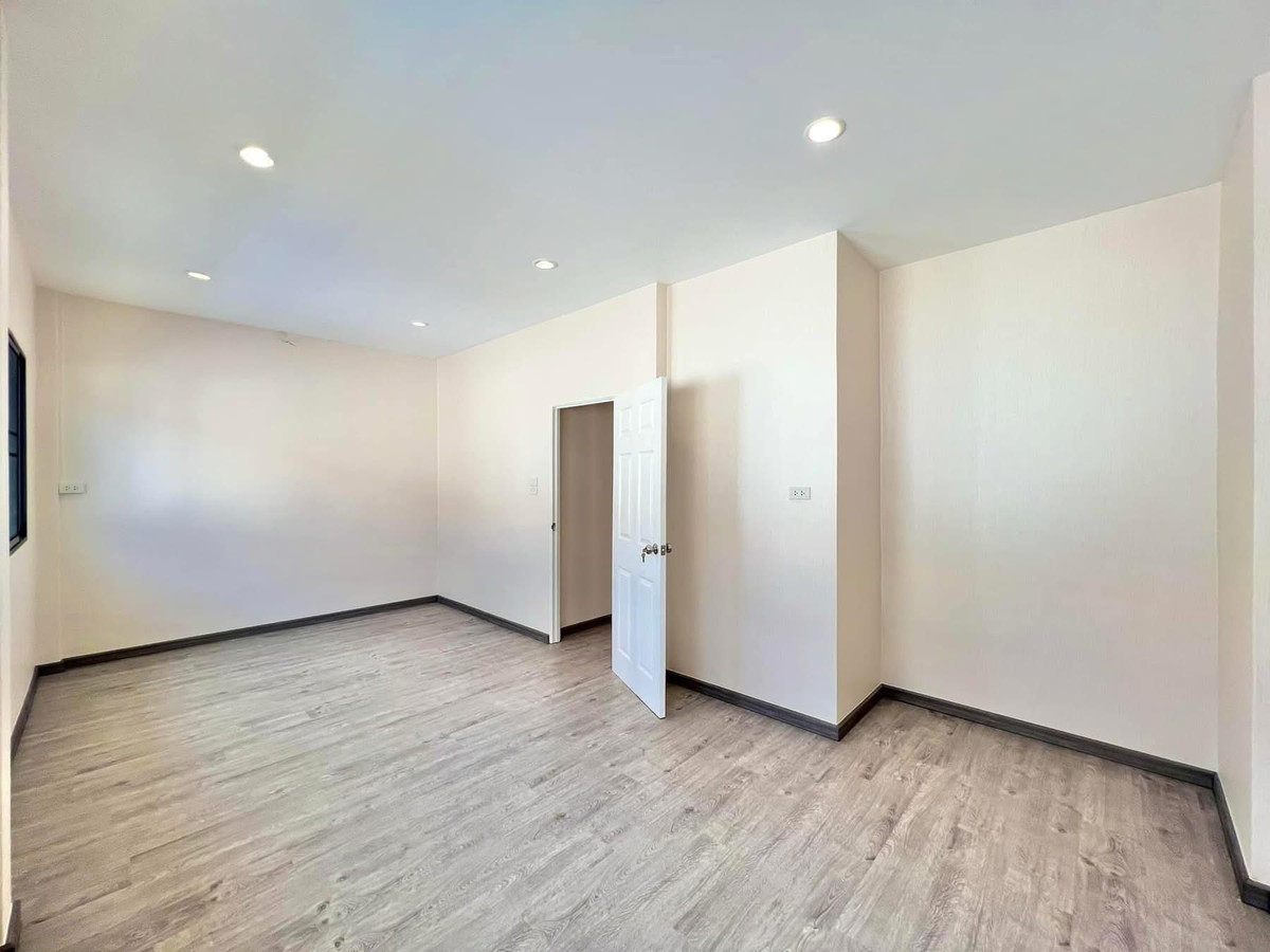 For SaleTownhomeEakachai, Bang Bon : Townhome Sathorn Grand Ville / 3 Bedrooms (FOR SALE), Sathorn Grand Ville / Townhome 3 Bedrooms (FOR SALE) BALL046