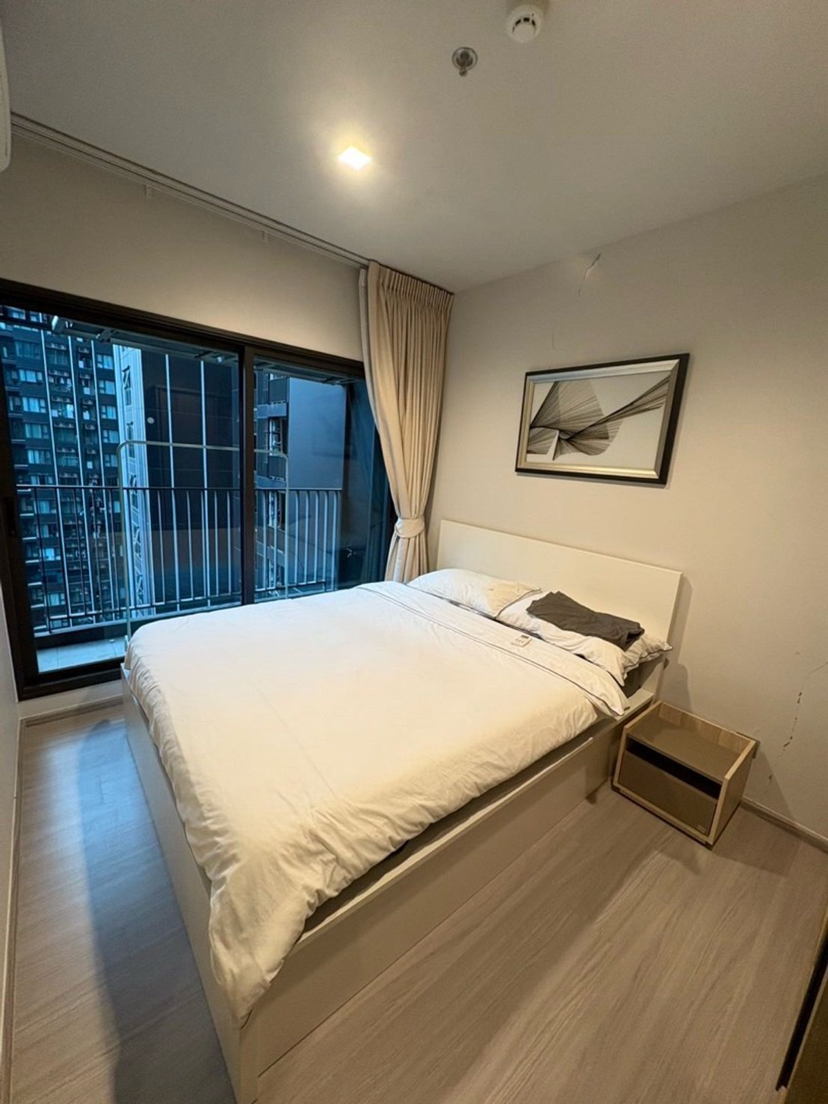 life asoke rama9 ให้เช่า Loading...