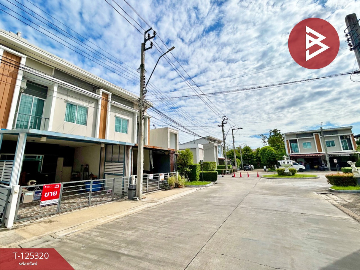 Townhouse for sale Pleno Srinakarin Village with furniture, cheap price. Loading...