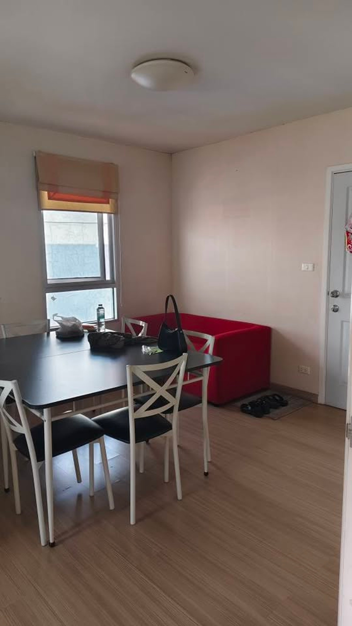 (รหัส SM1542) ขายคอนโด Plum condo nawamin พลัมคอนโด นวมินทร์ ใกล้สถานีรถไฟฟ้าคู้บอน Loading...