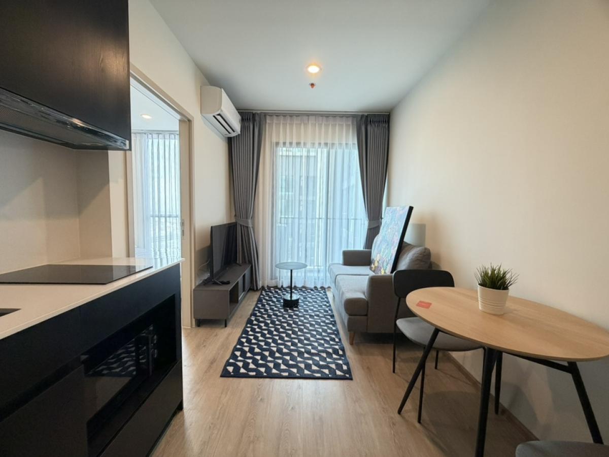 ให้เช่าคอนโดพระราม 9 เพชรบุรีตัดใหม่ RCA : ++++ (Owner Post) Nue District R9 : The Brand New 26 sqm Room for Rent (31fl ตึกR) ++++