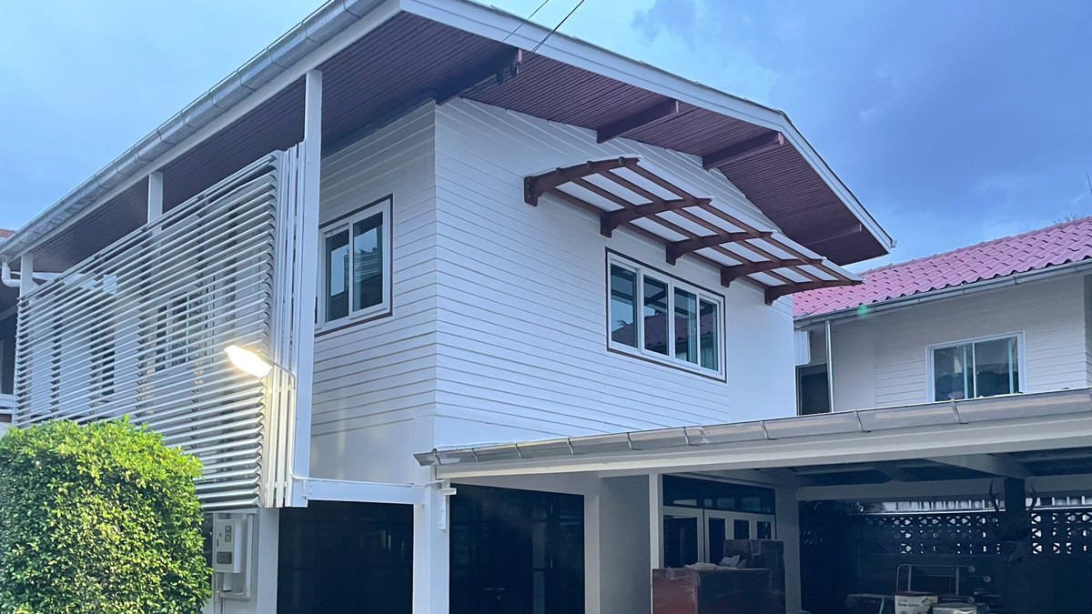 For RentHouseSathorn, Narathiwat : Detached House Soi Sathorn 13 LSIR0443