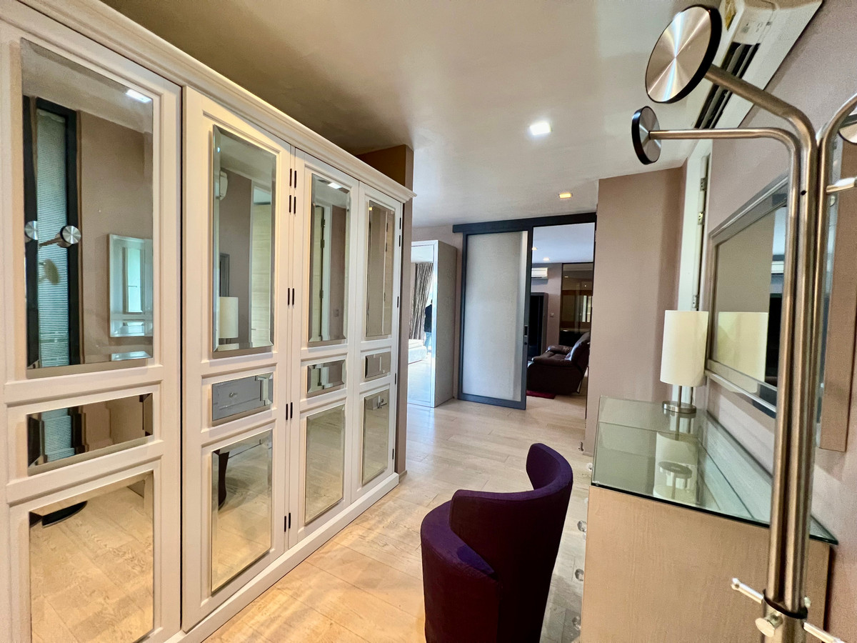 ให้เช่าบ้านเลียบทางด่วนรามอินทรา : ให้เช่าบ้านเดี่ยว 3 ชั้น สไตล์ Pool Villa โครงการ The Honor | บ้านหรูหลังใหญ่ สระว่ายน้ำส่วนตัว ห้องโฮมเธียเตอร์ พร้อมความเป็นส่วนตัวระดับสูง ใกล้ถนนเลียบด่วน เลี้ยงสัตว์ได้