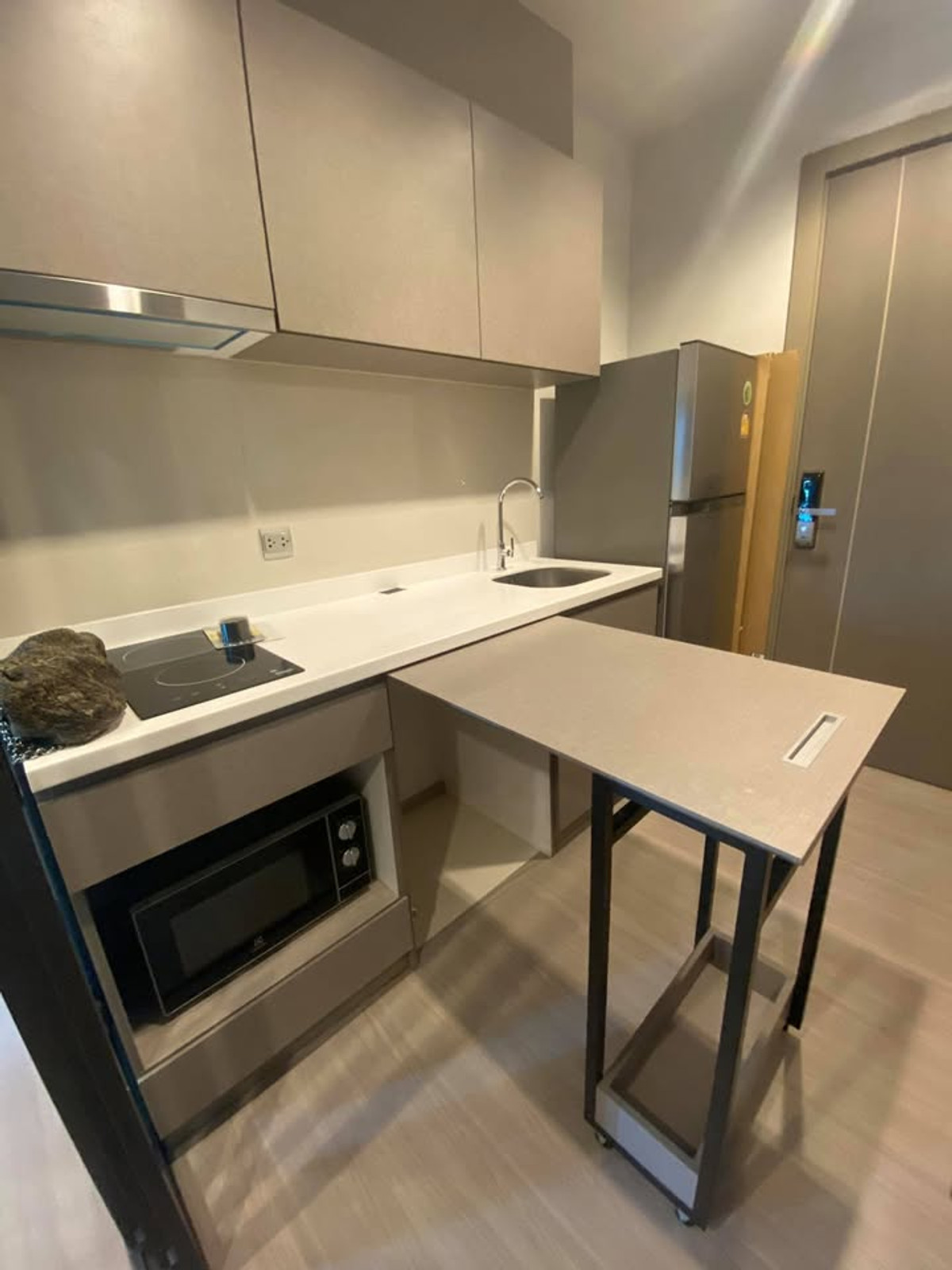 For SaleCondoRama9, Petchburi, RCA : Life Asoke - Rama 9 / Studio (FOR SALE), Life Asoke - Rama 9 / Studio (For Sale) PRAEW034