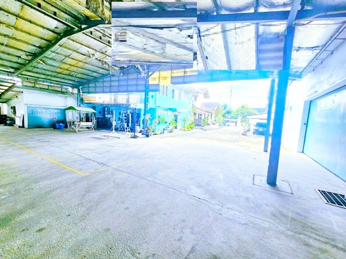 ตลาดทิพย์ พลาซ่า 1.4กม. ตลาดทุ่งครุ 3.2 กม. เทเลอร์ 18ล้อเข้าได้ ให้เช่าโกดัง 2,784 ตร.ม. 5 นอน 2 น้ำ 1 แอร์ ซ. สุขสวัสดิ์ 68-72 Loading...