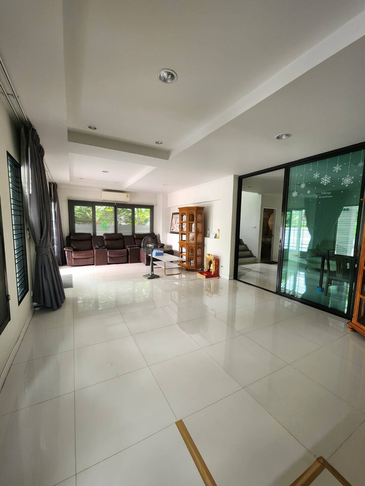 For SaleHouseOnnut, Udomsuk : 3-story detached house for sale, 4 bedrooms, 4 bathrooms, 1 maid's room, near BTS Punnawithi in Muang Thong Village 4, Sukhumvit 101.