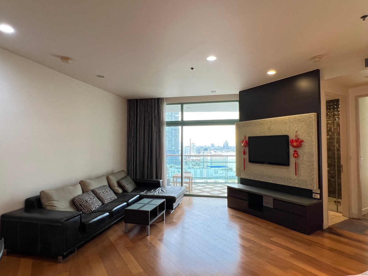 ให้เช่าคอนโดสาทร นราธิวาส : Chatrium Riverside - 2beds 2baths 122sqm. with River view only 65,000 Available now