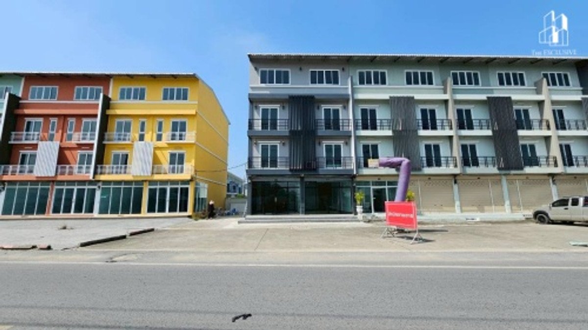 ขายทาวน์โฮมนนทบุรี บางใหญ่ บางบัวทอง : ขายอาคารพาณิชย์ หมู่บ้าน ลภาวัน 22 บางใหญ่ ราคาต่ำกว่าประเมิน เครดิตดีมีเงินเหลือ พร้อมเปิดกิจการหรือร้านอาหาร 